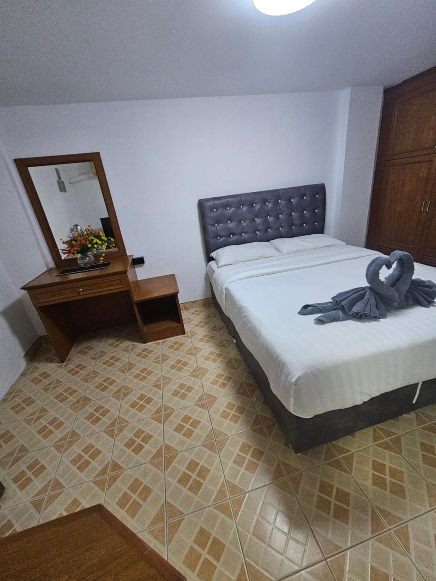 Candy Beach Seaview Jomtien Екстер'єр фото