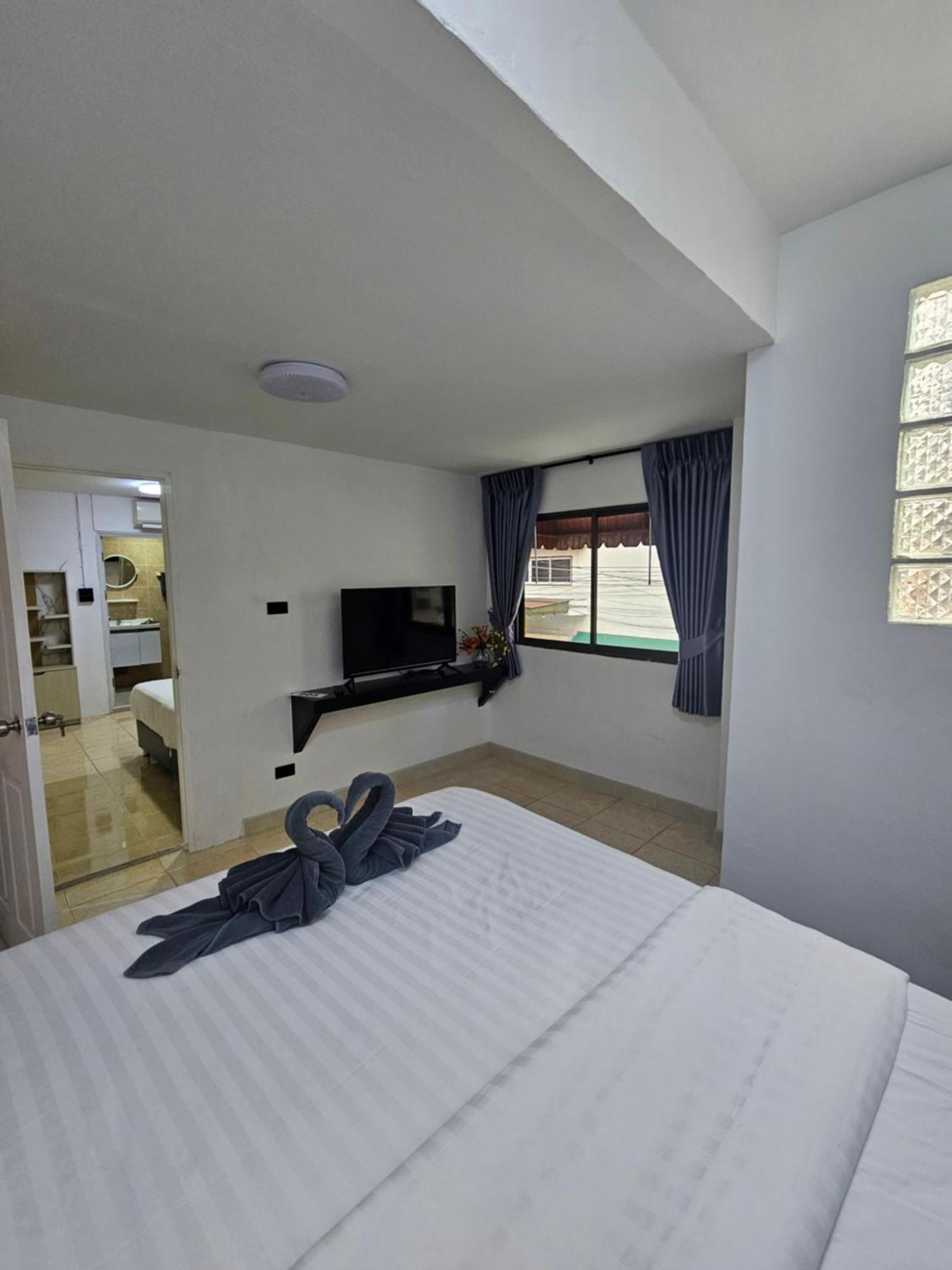 Candy Beach Seaview Jomtien Екстер'єр фото