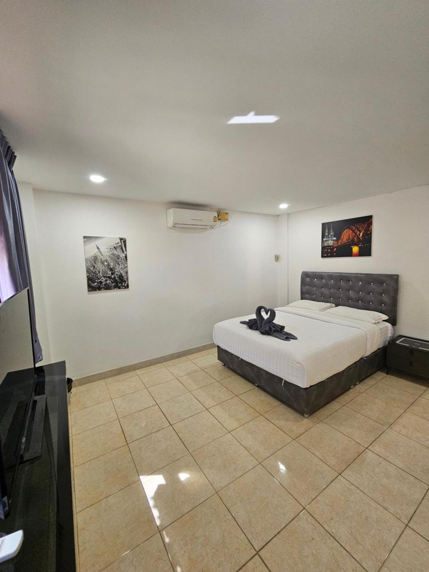 Candy Beach Seaview Jomtien Екстер'єр фото