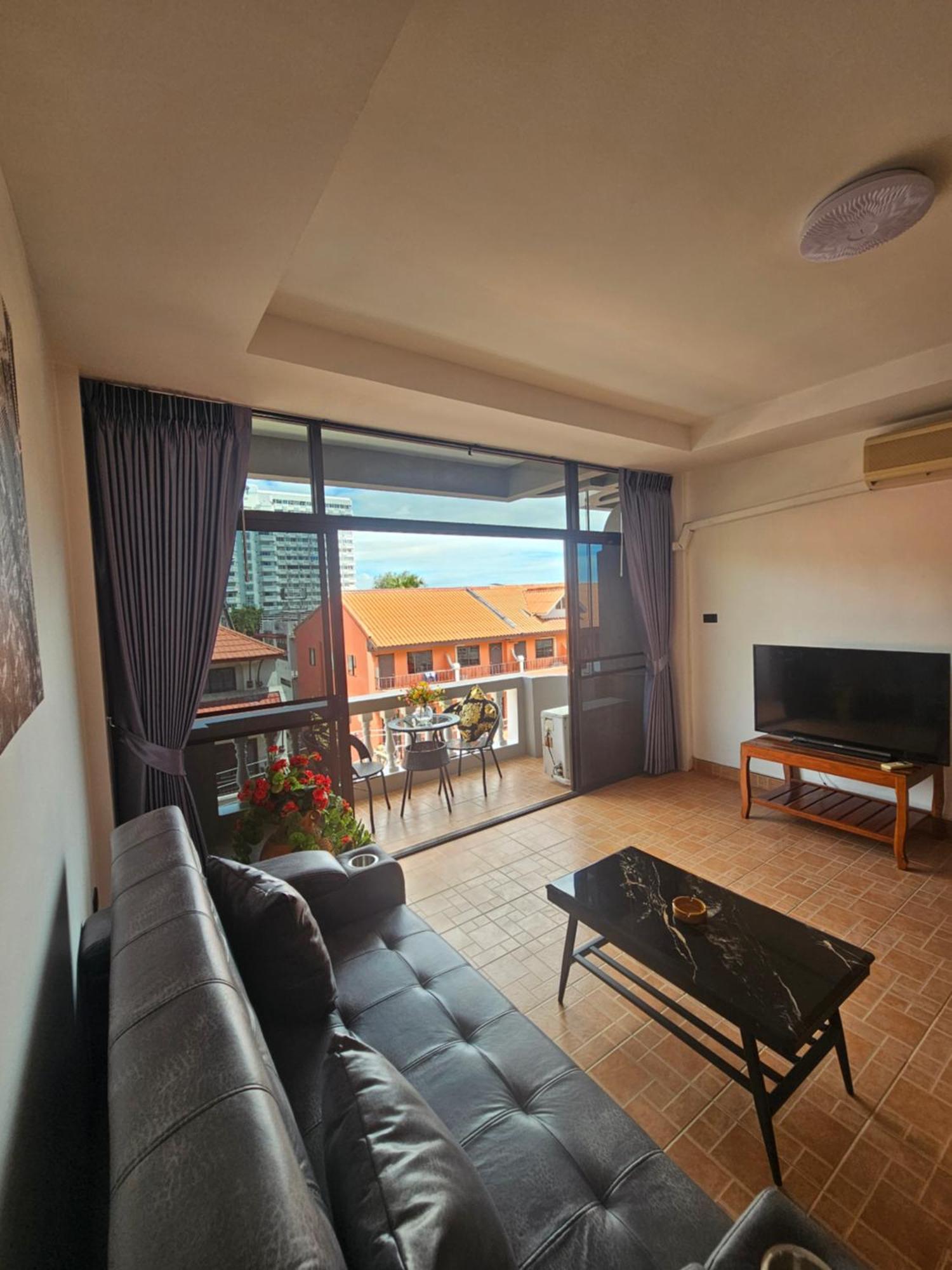 Candy Beach Seaview Jomtien Екстер'єр фото