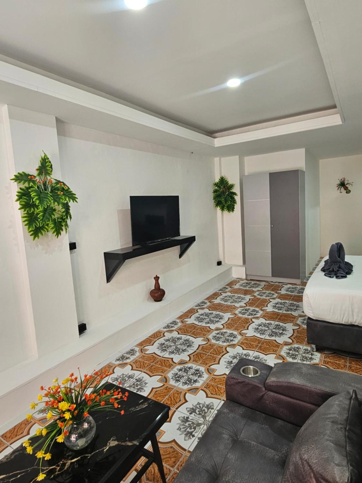 Candy Beach Seaview Jomtien Екстер'єр фото
